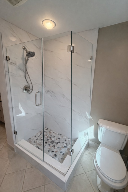 Why Walk-In Showers Continue to Be One of the Most Popular Bathroom Upgrades